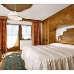 Columbia & Hotel 3*