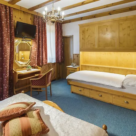 Columbia & Hotel Cortina d'Ampezzo