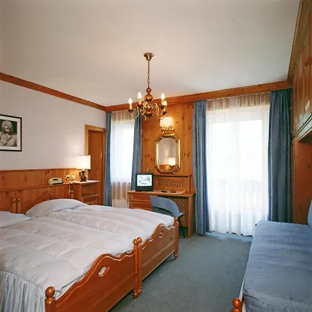 Columbia & Hotel Cortina d'Ampezzo