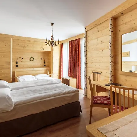 Columbia & Hotel Cortina d'Ampezzo