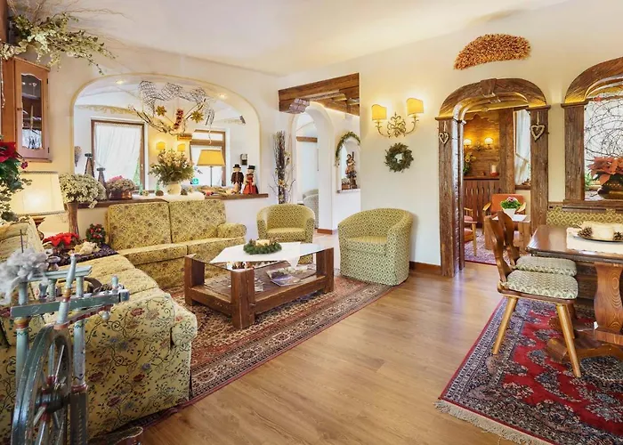 Hotel Columbia & 3*