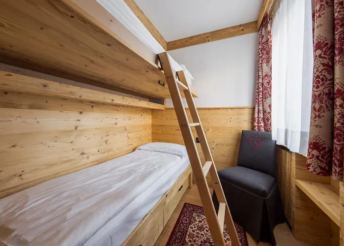 호텔 Columbia & 3*