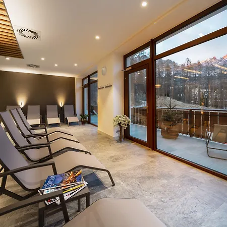 Columbia & Hotel Cortina dʼAmpezzo