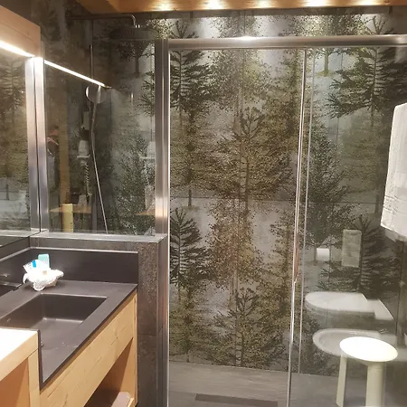 Отель Columbia & 3*