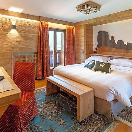 Columbia & Otel 3*