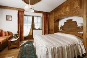 Otel Columbia & Cortina dʼAmpezzo