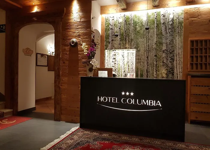 호텔 Columbia &